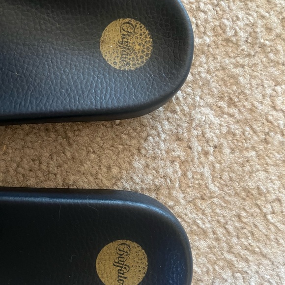 SOLD❤️ Dolls Kill x Buffalo Black & White Logo Flat Slides Sandals Summer - Picture 5 of 7